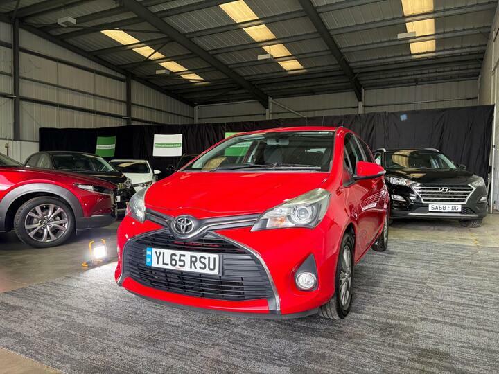 Toyota Yaris 1.33 Dual Vvt-i Icon Euro 6 YL65RSU Red #3