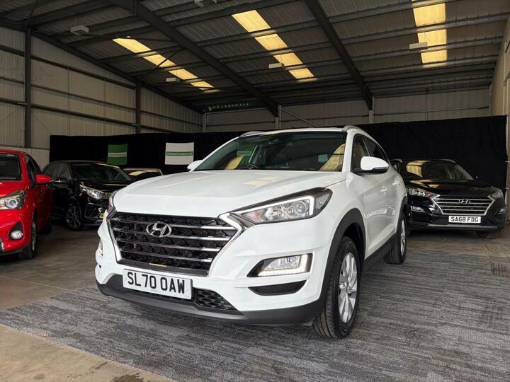 Hyundai Tucson 1.6 Gdi Se Nav Euro 6 Ss SL70OAW White #3