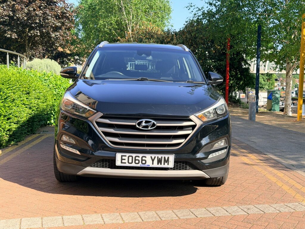Hyundai Tucson 1.7 Crdi Blue Drive Se Nav Dct Euro 6 Ss EO66YWM Black #6