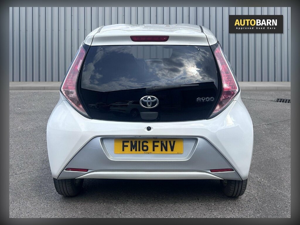 Toyota Aygo 1.0 Vvt-i X-pure Hatchback Euro FM16FNV White #5