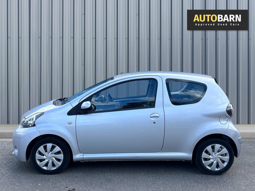 Toyota Aygo 1.0 Vvt-i Ice Hatchback Euro 5 Silver #4