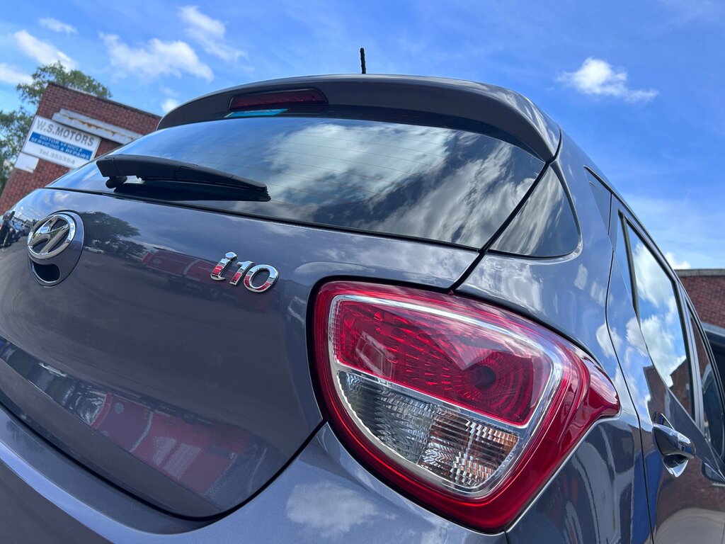 Hyundai I10 1.2 Premium Hatchback Euro 5 87 RA66NZF Grey #2