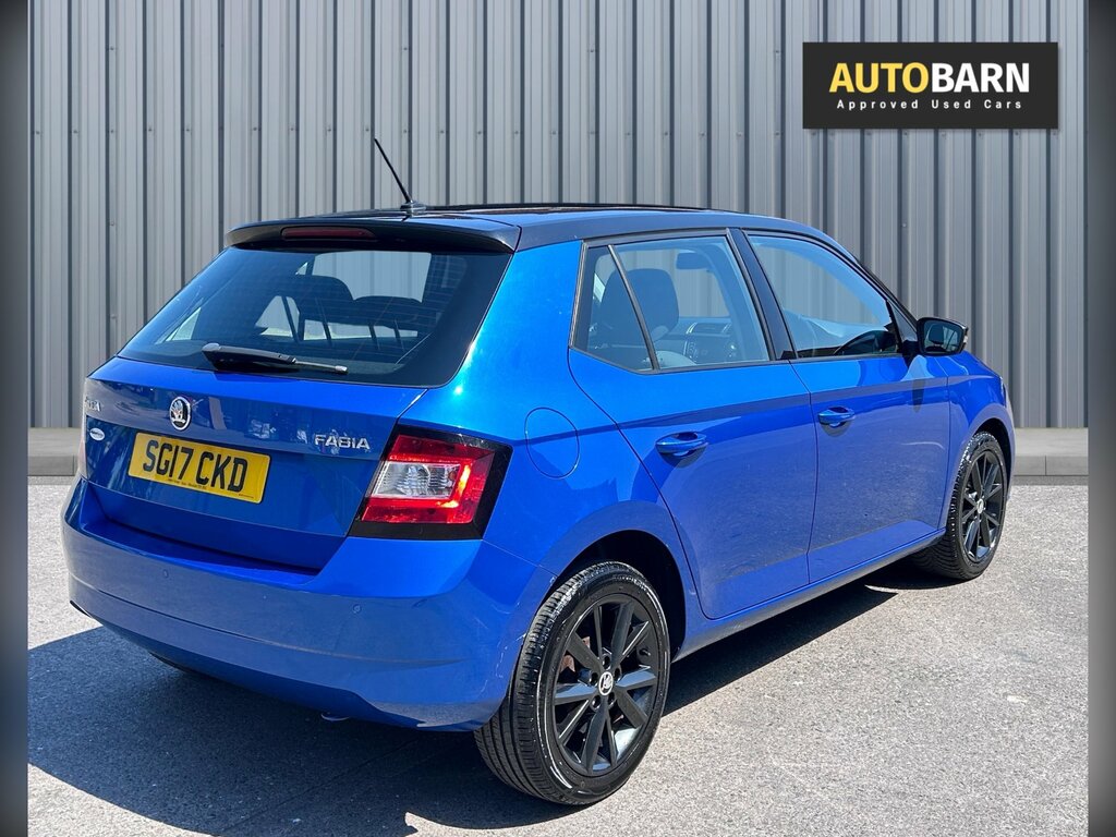 Skoda Fabia 1.0 Colour Edition Hatchback Eur SG17CKD Blue #3