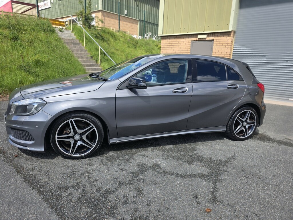 Mercedes-Benz A Class Hatchback 2.1 A200 Cdi Amg Sport 2015 BT64NTN Grey #3