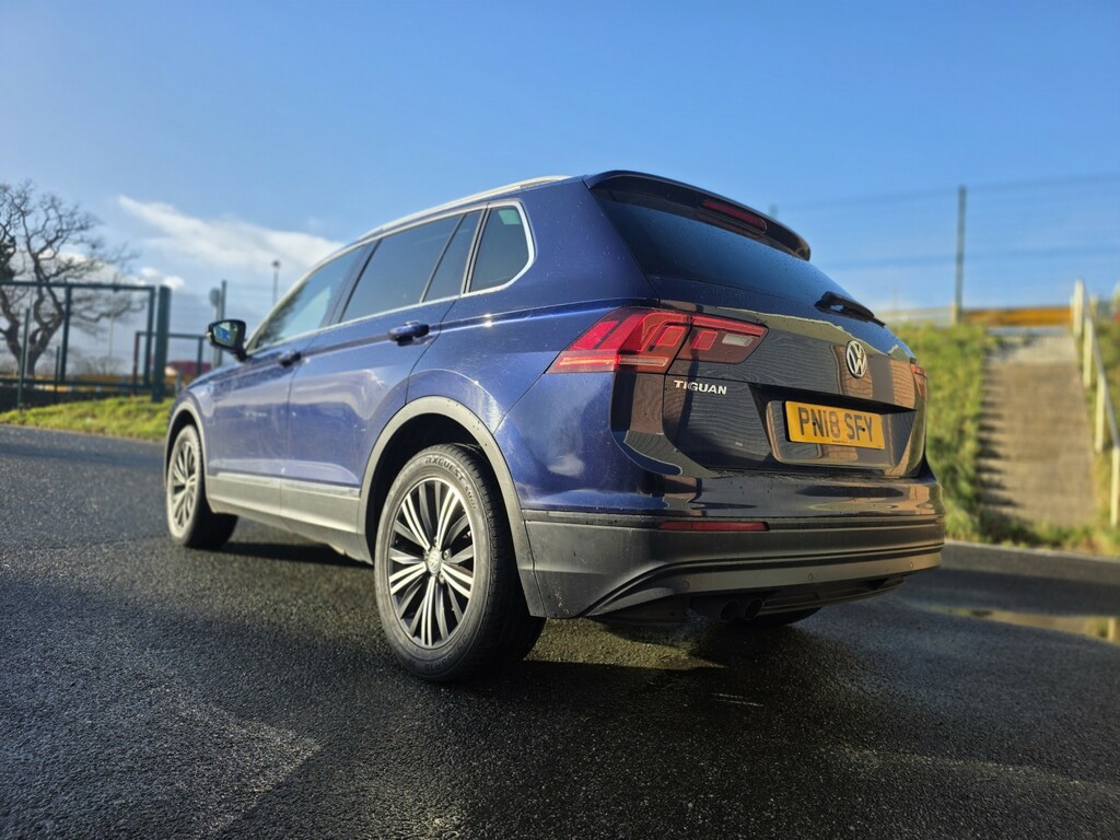 Volkswagen Tiguan Suv 1.4 Tsi Se Navigation 2018 PN18SFY Blue #3