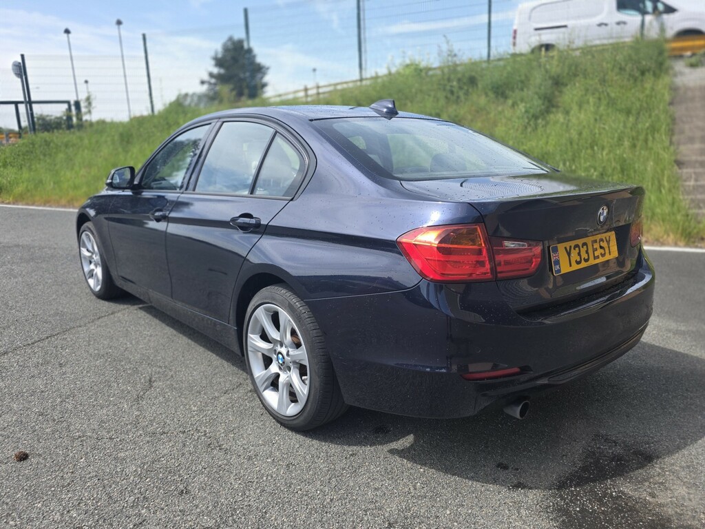 BMW 3 Series Saloon 2.0 318D Sport Saloon 2014 Y33ESY Blue #5