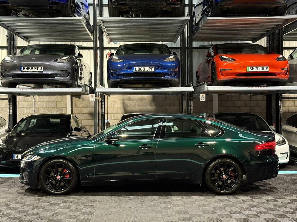 Jaguar XF Saloon 2.0 D200 Mhev S Euro 6 Ss 2021 EO70XYB Green #4
