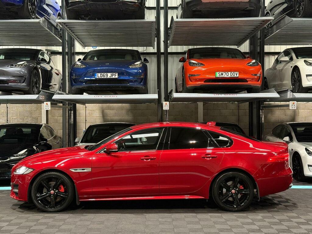 Jaguar XF Saloon 2.0D R-sport Euro 6 Ss 201818 Red #4