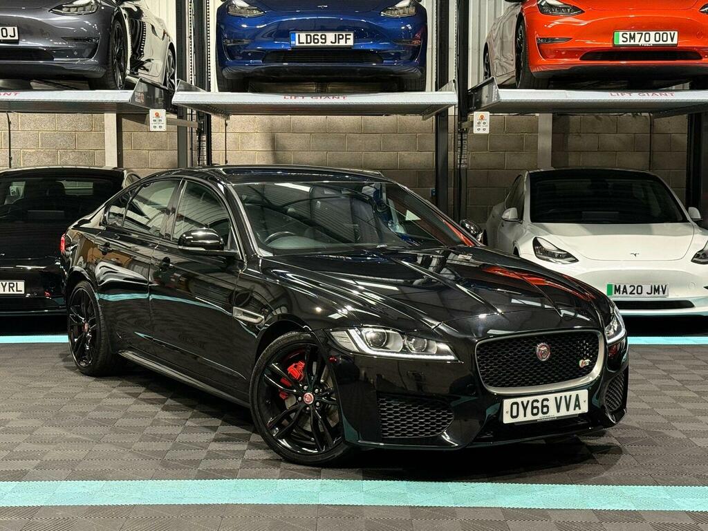 Jaguar XF Saloon 3.0D V6 S Euro 6 Ss 201666 Black