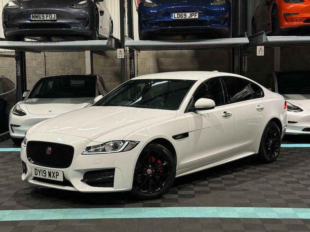 Jaguar XF Saloon 2.0D R-sport Euro 6 Ss 201919 DY19WXP White #3