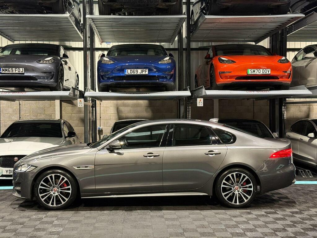 Jaguar XF Saloon 2.0D R-sport Euro 6 Ss 201666 LM66UOT Grey #4