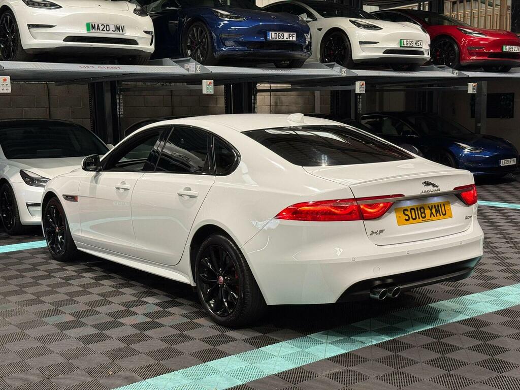 Jaguar XF Saloon 2.0D R-sport Euro 6 Ss 201818 SO18XMU White #5