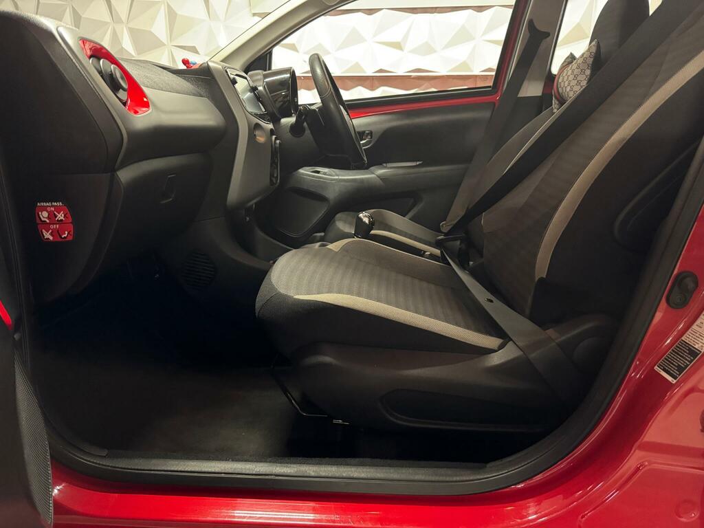Toyota Aygo 1.0 Vvt-i X-play X-shift Euro 6 YE20LVC Red #5