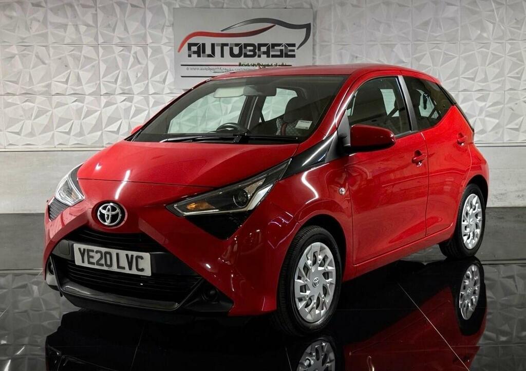 Toyota Aygo 1.0 Vvt-i X-play X-shift Euro 6 YE20LVC Red #3