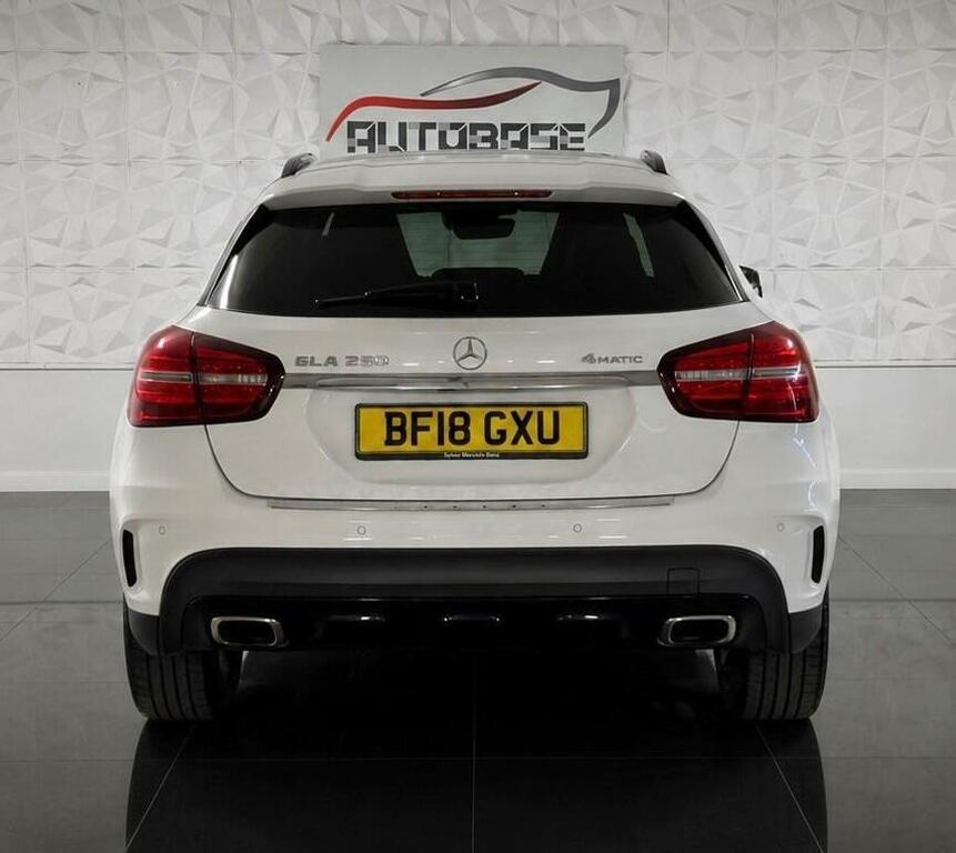 Mercedes-Benz GLA Class 2.0 Gla250 Amg Line Premium Plus 7G-dct 4Matic E BF18GXU White #6