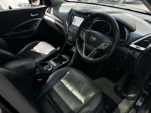Hyundai Santa Fe 2013 2.2 Crdi Premium Se Suv 4Wd Black #3