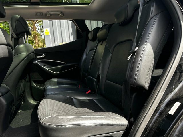 Hyundai Santa Fe 2013 2.2 Crdi Premium Se Suv 4Wd Black #4