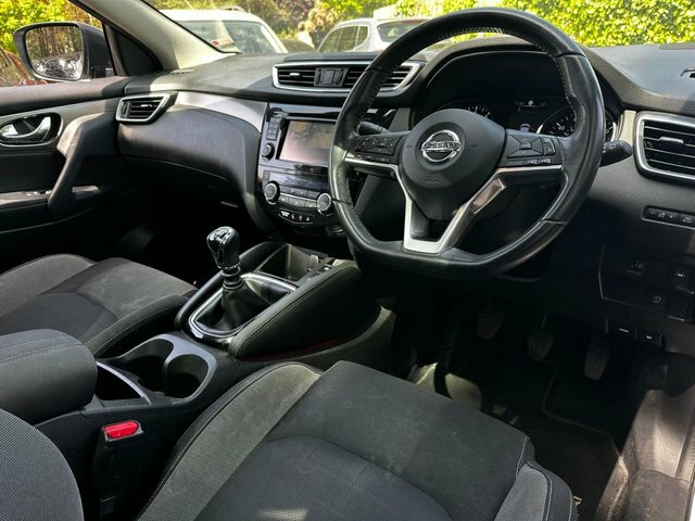 Nissan Qashqai 2017 1.2 Dig-t N-connecta Suv Eu VK67UTW White #3