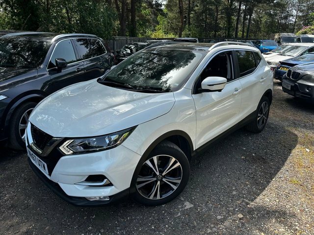 Nissan Qashqai 2017 1.2 Dig-t N-connecta Suv Eu VK67UTW White #2