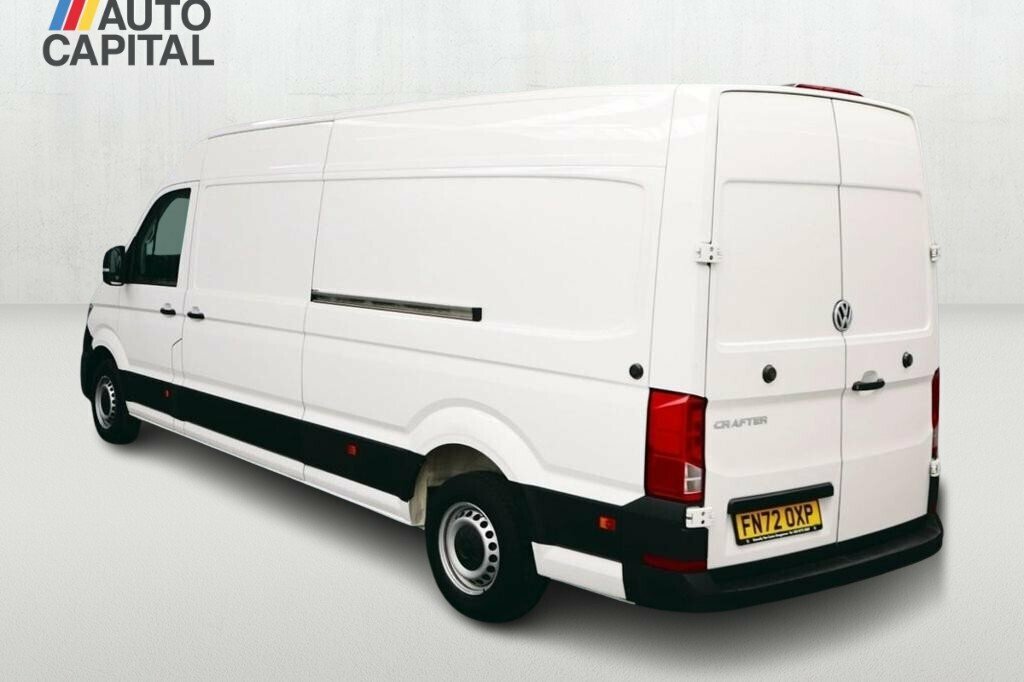 Volkswagen Crafter 2L Trendline FN72OXP White #3