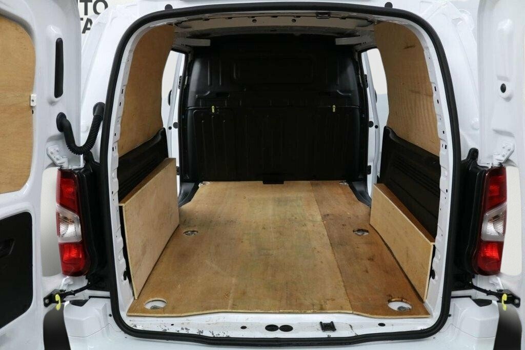 Peugeot Partner 1.5L Asphalt 6Dr KO24VFD White #3