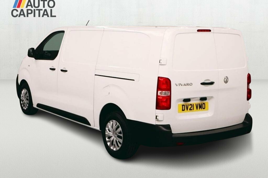 Vauxhall Vivaro 1.5L Dynamic 6Dr DV21VMO White #5