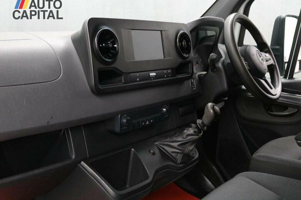 Mercedes-Benz Sprinter Diesel NK71YFH White #2