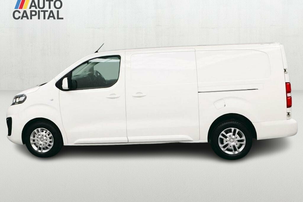 Vauxhall Vivaro 1.5L Sportive 6Dr DV21VBN White #2