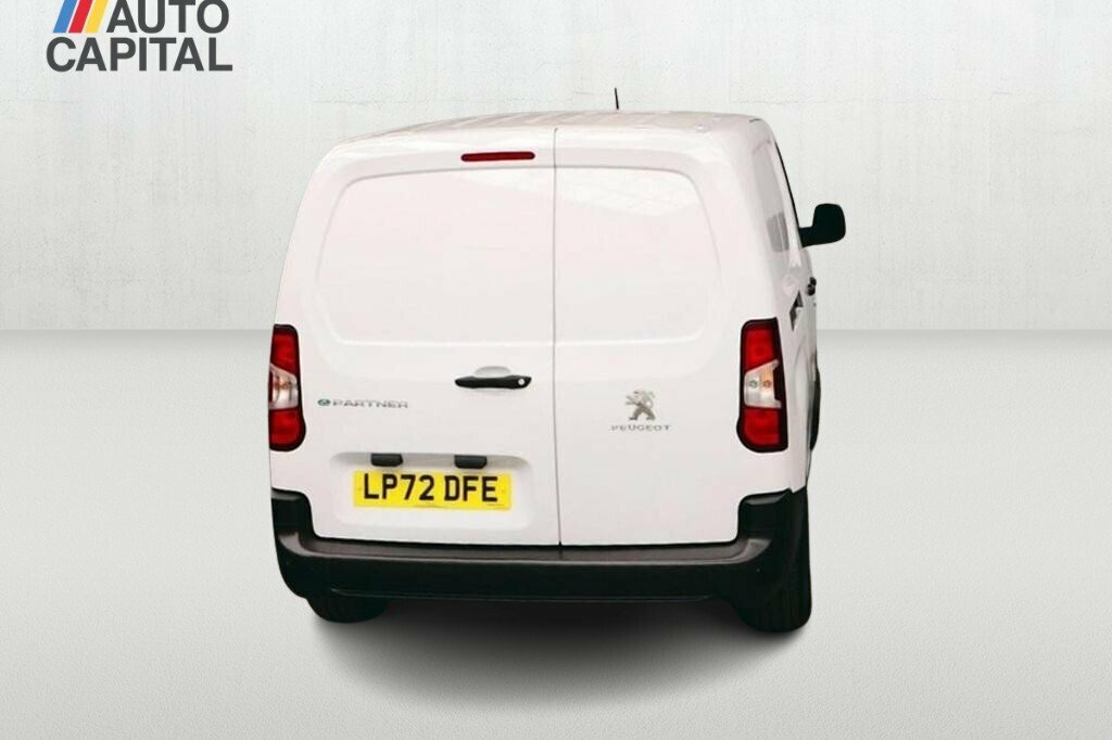 Peugeot E-Partner Combi White #5