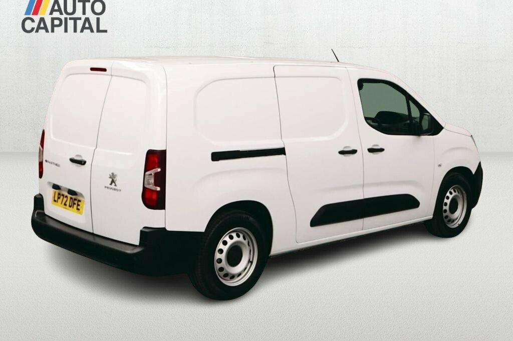 Peugeot E-Partner Combi White #6