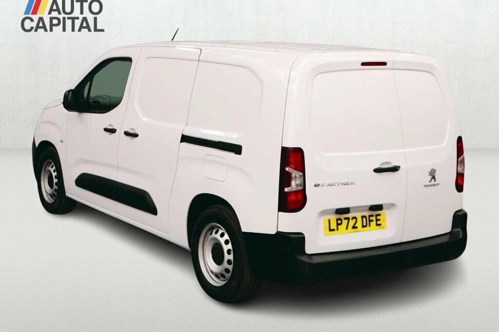Peugeot E-Partner Combi White #4
