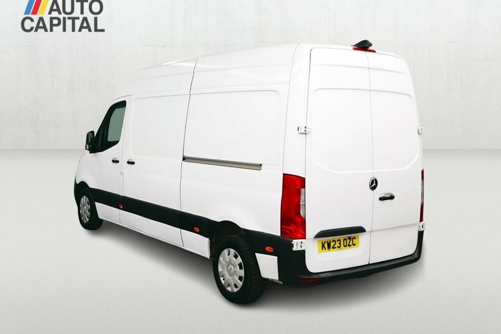 Mercedes-Benz Sprinter 2L Premium KW23OZC White #3