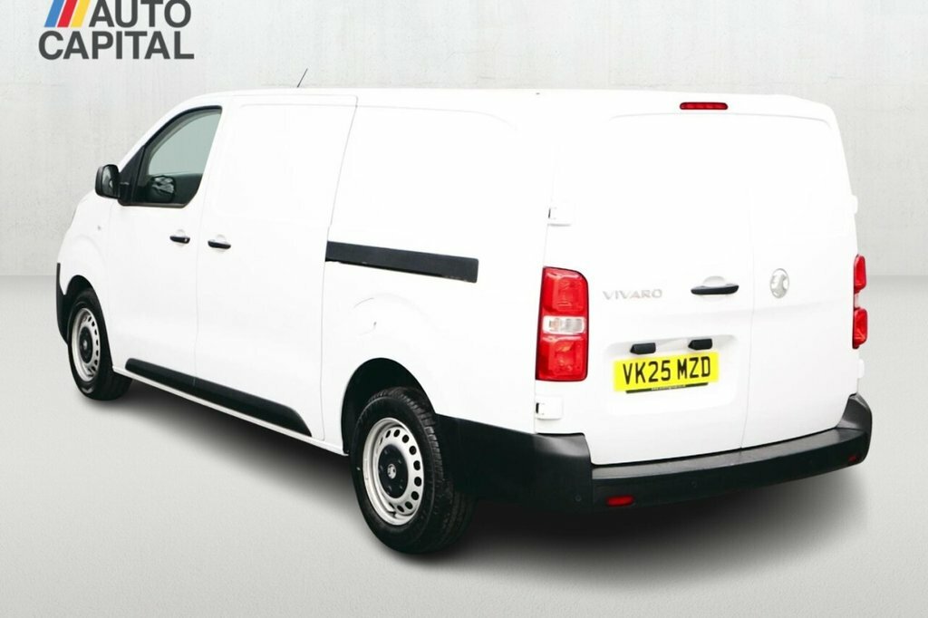 Vauxhall Vivaro 2L Prime 6Dr VK25MZD White #3