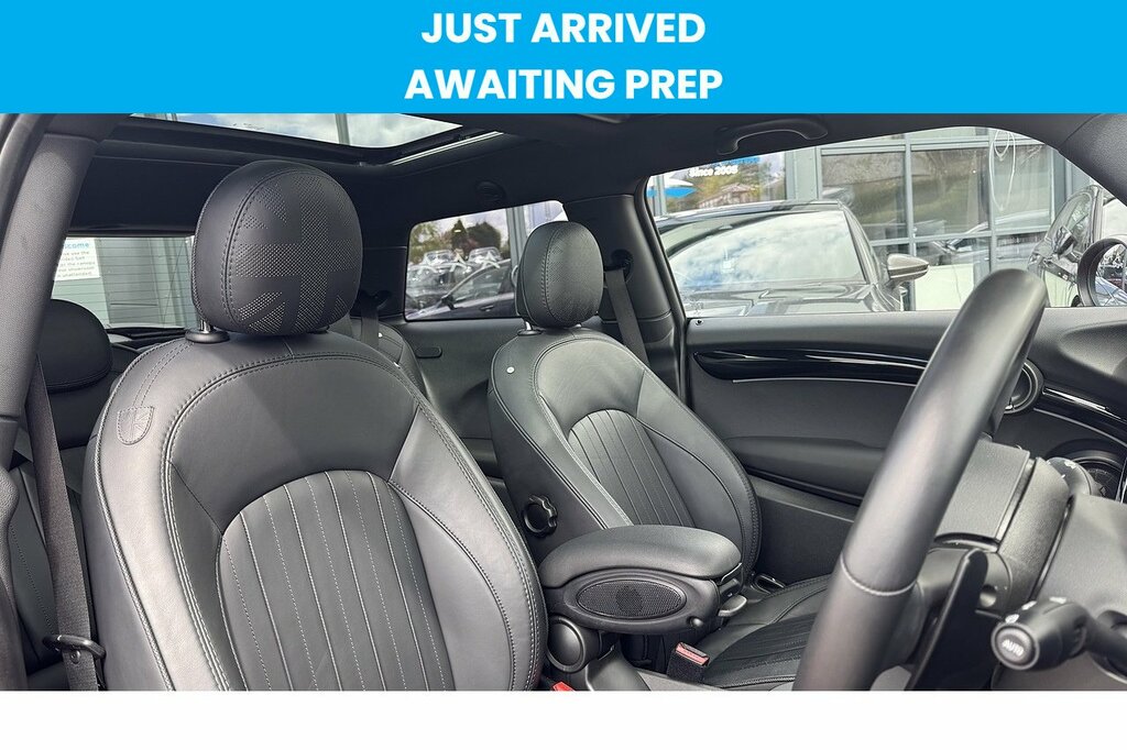 Mini Hatch John Cooper Works Red