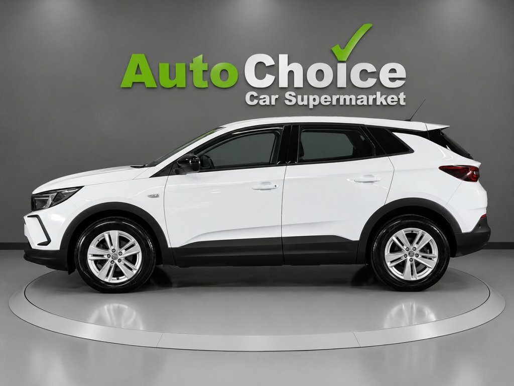 Vauxhall Grandland 1.2L Design MM22FSE White #3