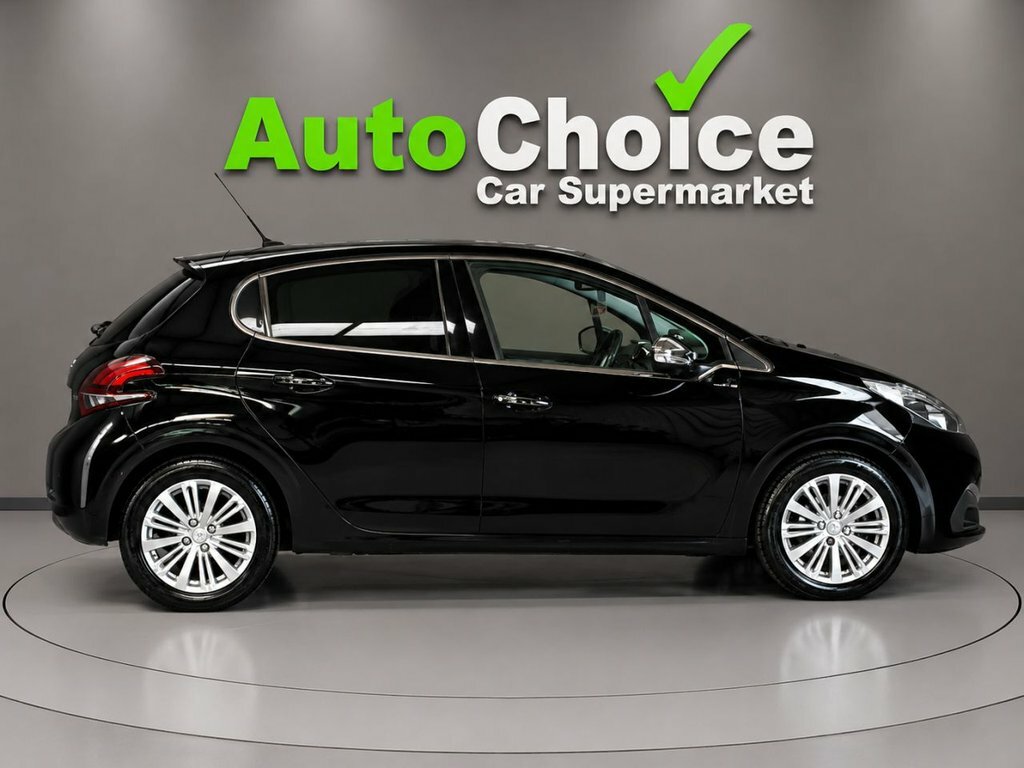 Peugeot 208 1L Allure Black