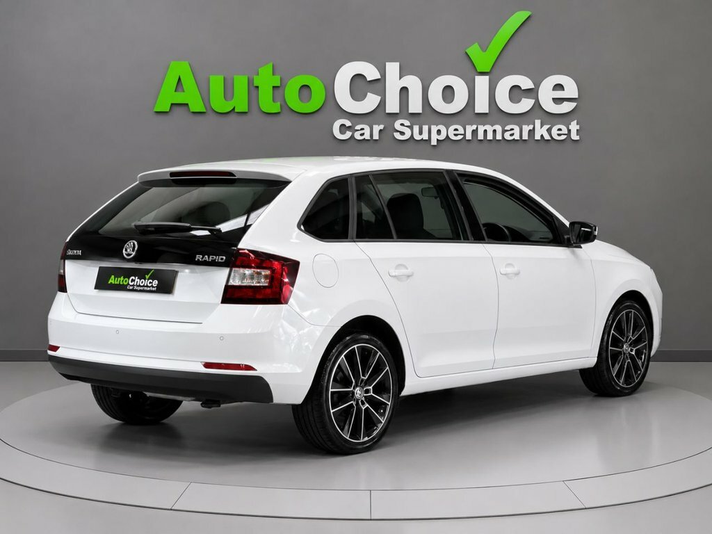 Skoda Rapid Spaceback 1L Se Sport White #6