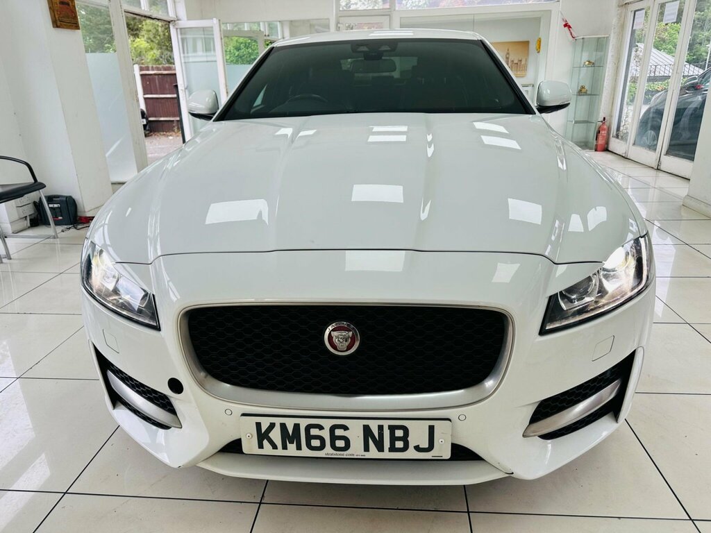 Jaguar XF 2.0D R-sport Euro 6 Ss KM66NBJ White #2