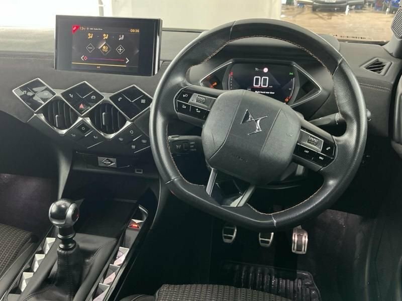 DS DS 3 Crossback 1.2L Performance Line Black #4