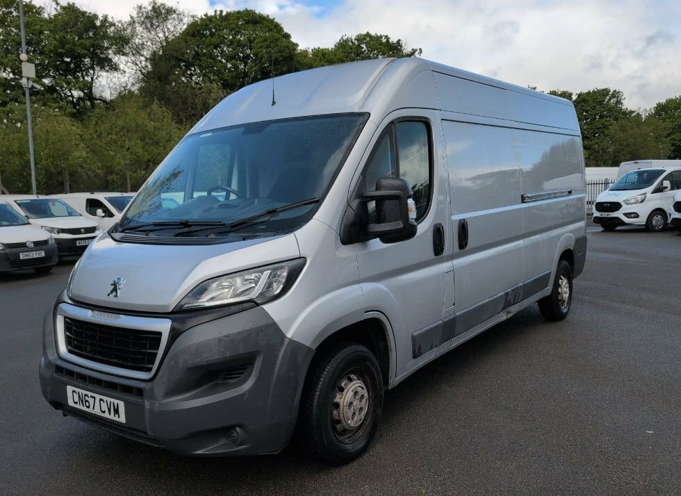 Peugeot Boxer 2L Professional Silver #6