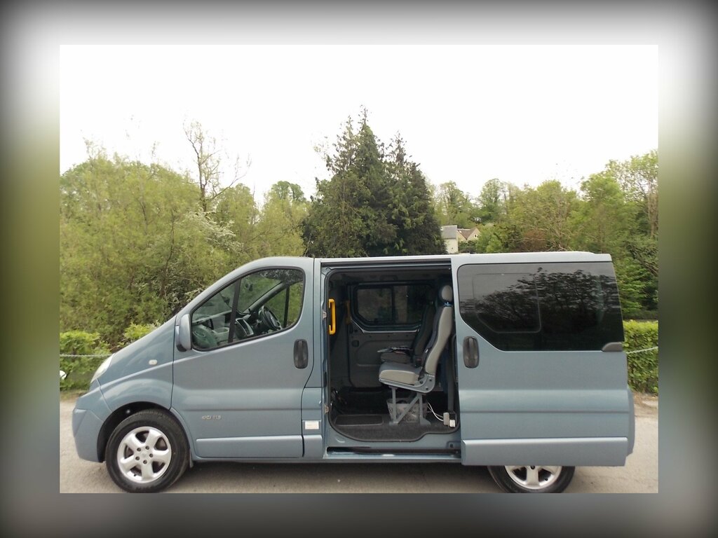 Renault Trafic 2.0 Dci Sl27 Sport Semi Wheelchairday Vanca Blue #6