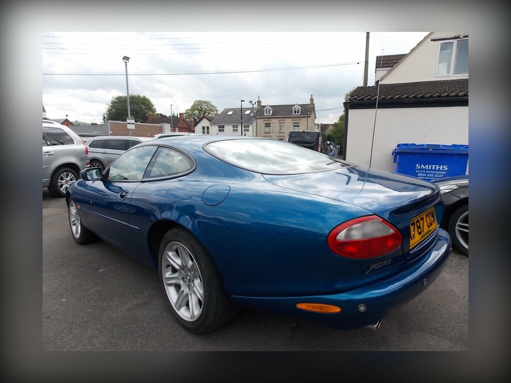 Jaguar XK8 4.0 Coupe 281 Gkm, 290 Bhp Blue #3