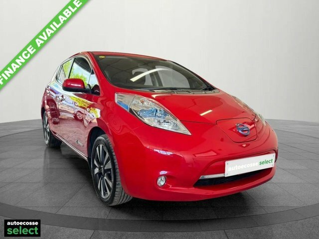 Nissan Leaf Tekna Hatchback Red