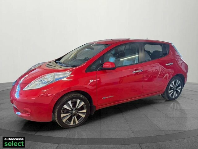 Nissan Leaf Tekna Hatchback NA17LWZ Red #4