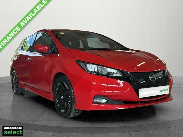 Nissan Leaf N-connecta Hatchback Red
