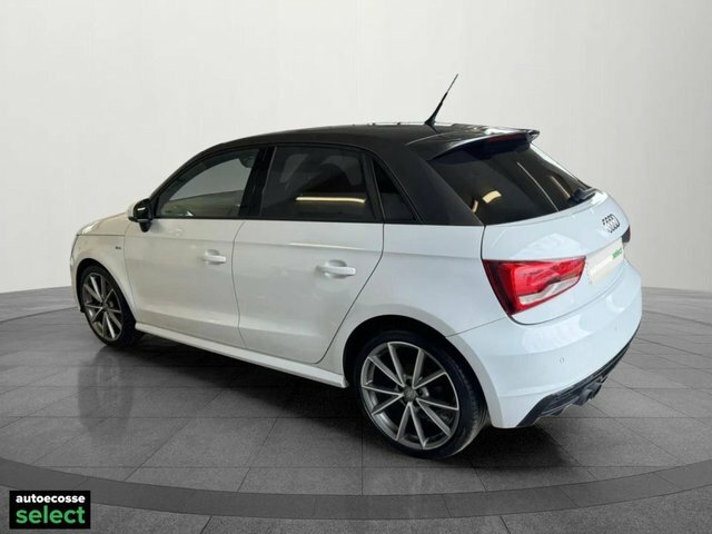 Audi A1 Tfsi Cod Black Edition GD67ZJV Black #5