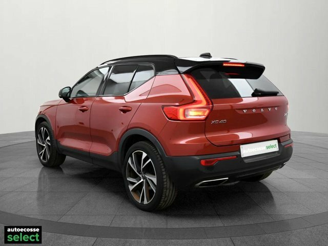 Volvo XC40 T4 R-design Pro Suv KX19WGN Red #3