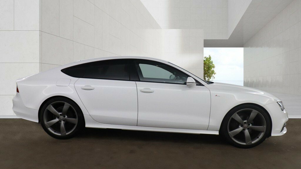 Audi A7 3.0 Tdi V6 Black Edition White #6