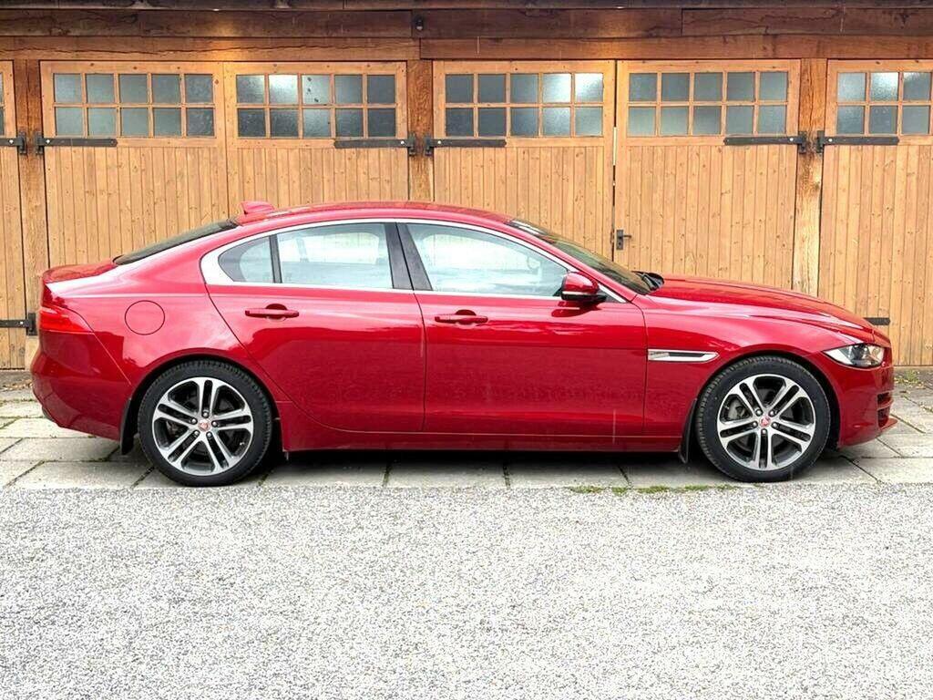 Jaguar XE 2.0D Prestige Euro 6 Ss 201717 WU17AAV Red #6