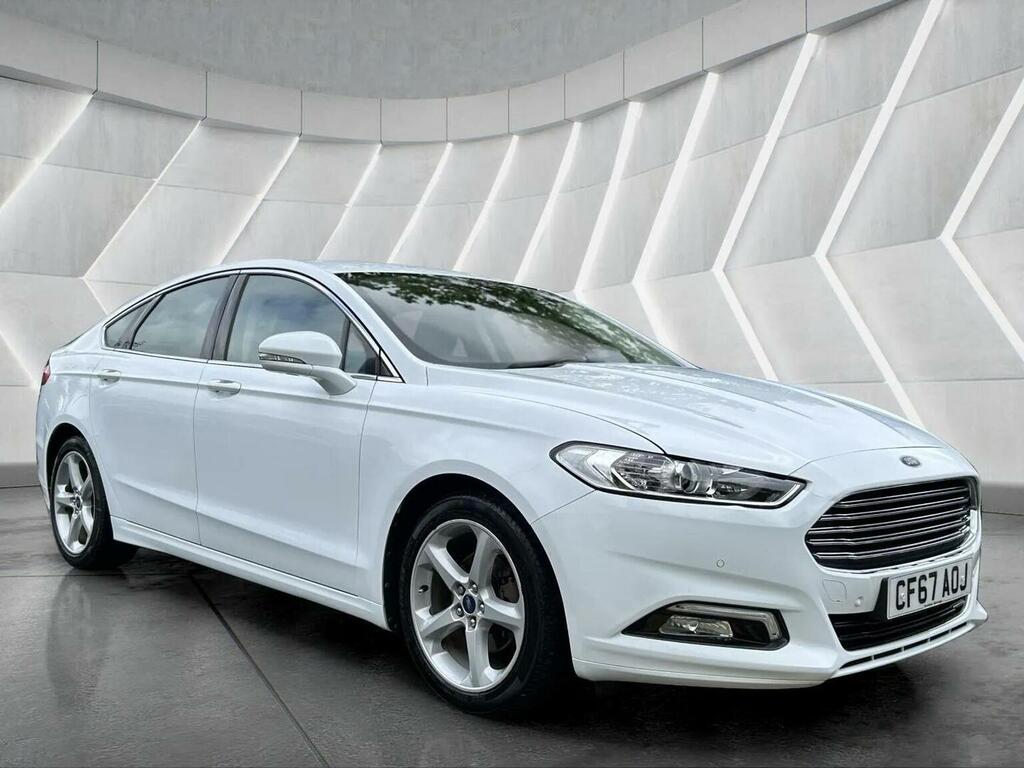 Ford Mondeo Hatchback 1.5T Ecoboost Titanium Euro 6 Ss White #4